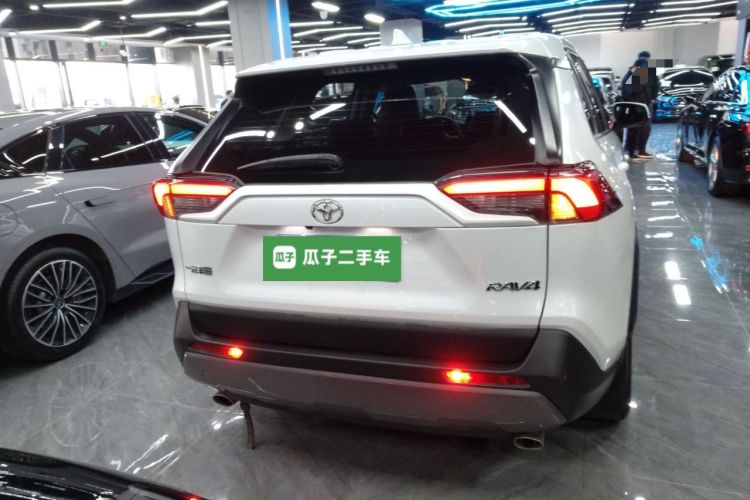 Used Toyota RAV4 2022 2.0L CVT Two-Wheel Drive Fashion Edition