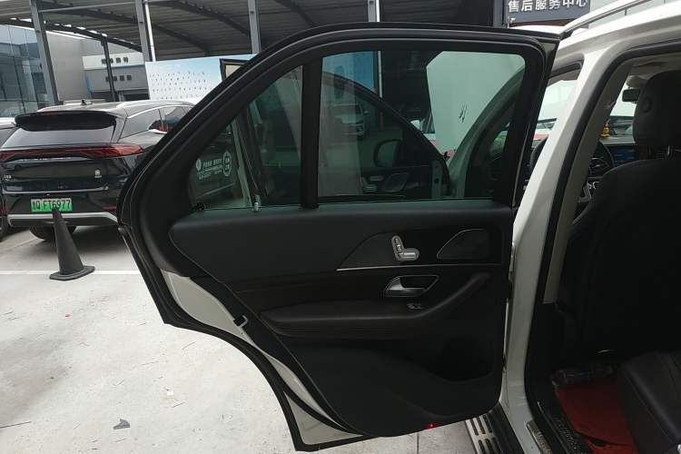 Used Mercedes-Benz GLE 2020 GLE 350 4MATIC Fashion Model
