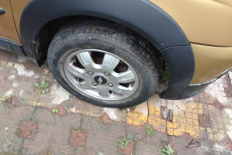 Used Baojun Lechi 2012 Revised Version 1.2L Manual Sporty Fashion Edition
