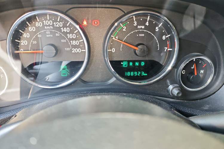 Used Jeep Wrangler 2015 3.0L Sahara Four-Door Comfort Edition Odometer Close Up