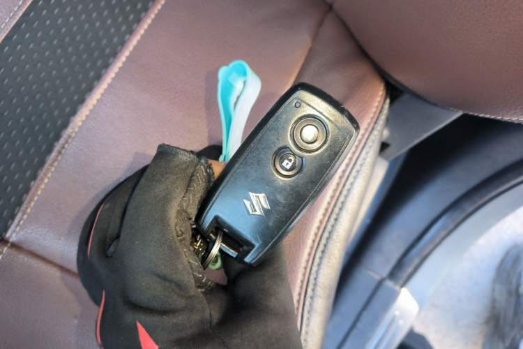 Used Suzuki SX4 2012 Ruiqi 1.8L Automatic Sport Model
