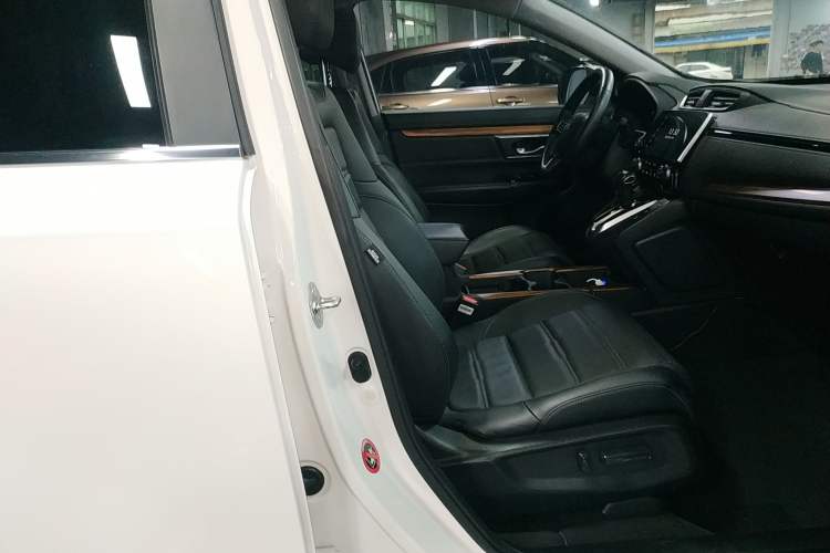 Used Honda CR-V 2019 Brilliant Edition Plus 240TURBO CVT Two-Wheel Drive Fashion Version China VI Emission Standard