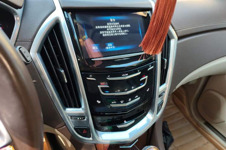 Used Cadillac SRX 2013 3.0L Leading Model Audio And AC Panel