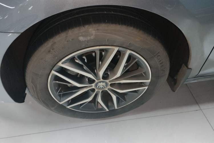Used BYD Qin PLUS 2024 Honor Edition EV 420KM Beyond Model