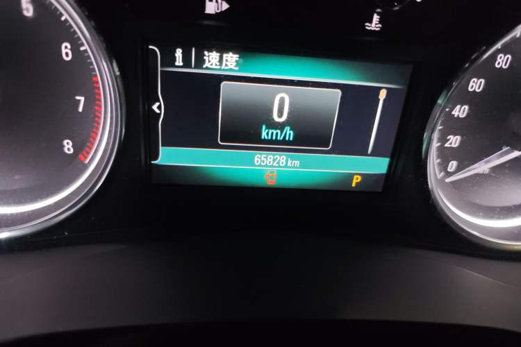 Used Buick LaCrosse 2016 20T Elite Edition Odometer Close Up