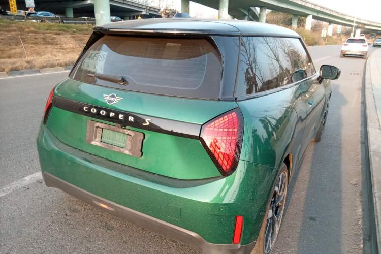 Used MINI Electric MINI COOPER 2024 452km COOPER SE Artist
