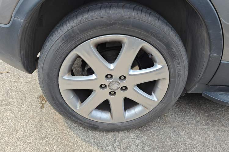Used Buick Encore 2015 1.4T Automatic Two-Wheel Drive Urban Elite Version Right Rear Wheel Hub