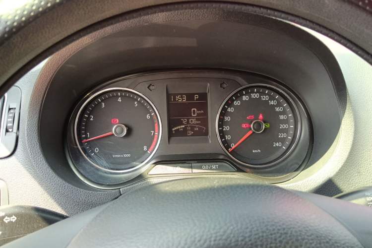 Used Volkswagen Polo 2014 1.6L Automatic Comfort Edition Instrument Cluster