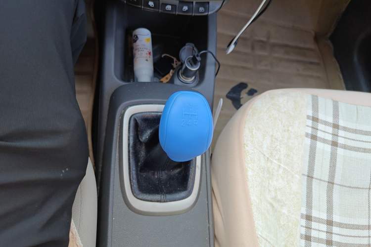 Used Chevrolet Sail 2015 Sail 3 1.3L Manual Ideal Edition Gear Lever