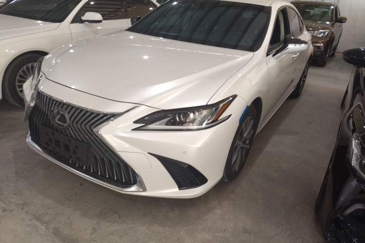 Used Lexus ES 2020 260 Excellence Edition