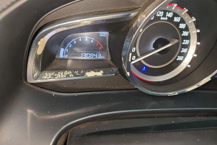 Used Mazda 3 Axela 2014 Sedan 1.5L Manual Comfort Model