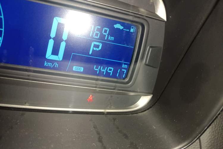 Used Chevrolet Trax 2014 1.4T Automatic Two-Wheel Drive Luxury Model Odometer Close Up