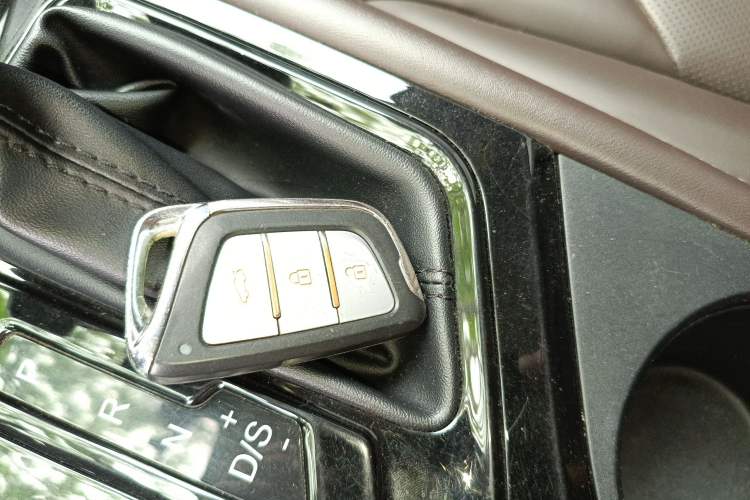 Used JAC Group J7 2020 1.5T CVT Superior Trim Vehicle Key