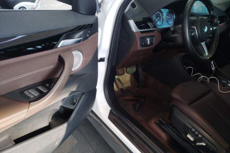 Used BMW X1 2021 sDrive25Li Leading Model
