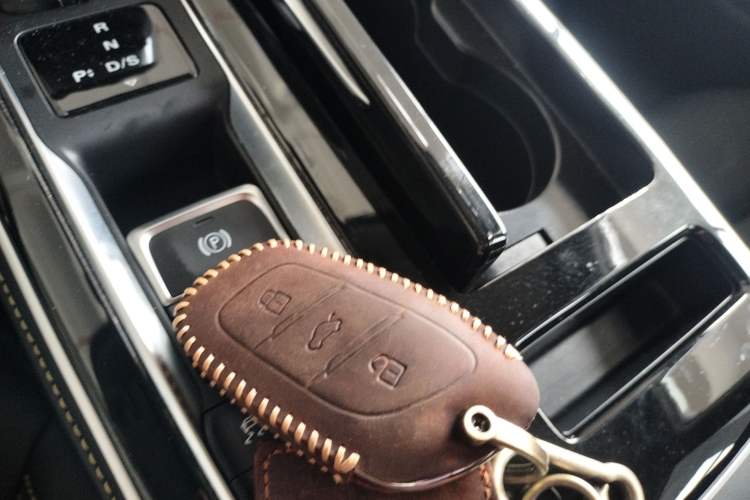 Used Roewe i6 MAX 2020 300TGI Automatic "Swell Cool Smart Drive" Edition
