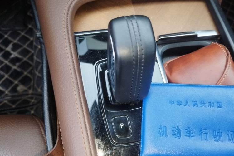 Used Volvo S90 2021 B5 Zhiyi Luxury Edition Gear Lever