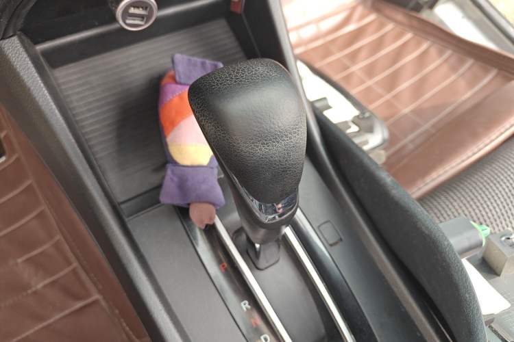 Used Honda Jade 2014 1.8L Automatic Comfort Elite Version 5 Seats