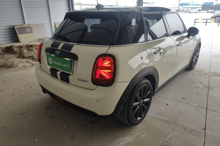 Used MINI MINI 2018 1.5T COOPER Artist Five-Door Edition