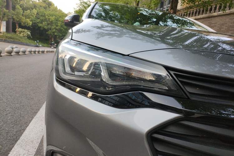 Used Chevrolet Monza 2020 Light Hybrid Redline 320T Dual-Clutch Joyful Edition
