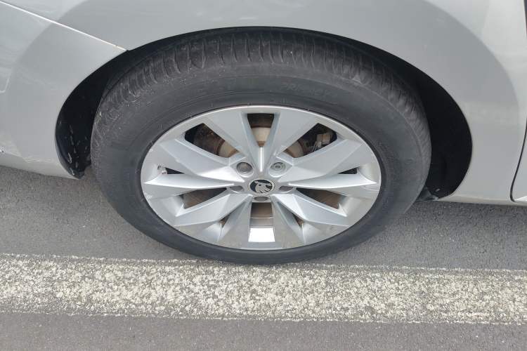 Used Skoda Superb 2016 TSI280 DSG Innovation Edition Exterior 5