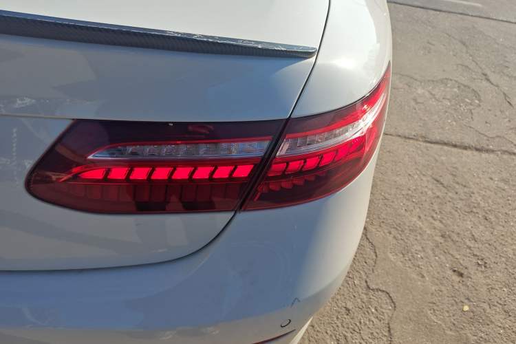 Used Mercedes-Benz E-Class (Import) 2021 E 260 Coupe