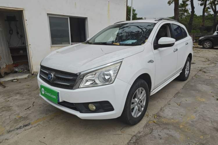 Used Venucia T70 2015 2.0L Manual RuiQu Version
