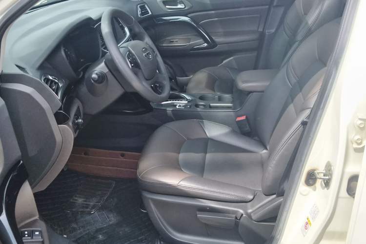 Used GAC Trumpchi GS4 2017 235T Automatic Two-Wheel Drive Elite Edition Left Front Seat