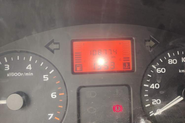 Used Wuling Rongguang 2011 1.2L Base Version
