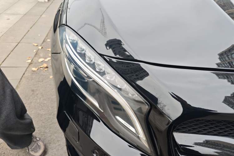 Used Mercedes-Benz GLA 2016 GLA 220 4MATIC Fashion Edition Right Front Headlight