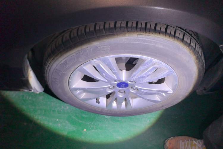 Used Ford Focus 2012 Sedan 1.6L Automatic Comfort Model
