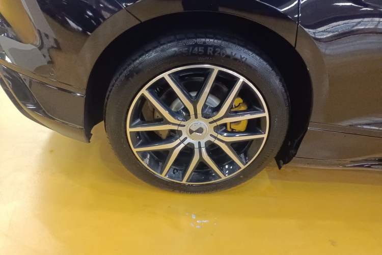 Used Denza Z9GT 2024 1100 Four-Wheel Drive Max Edition Right Rear Wheel Hub