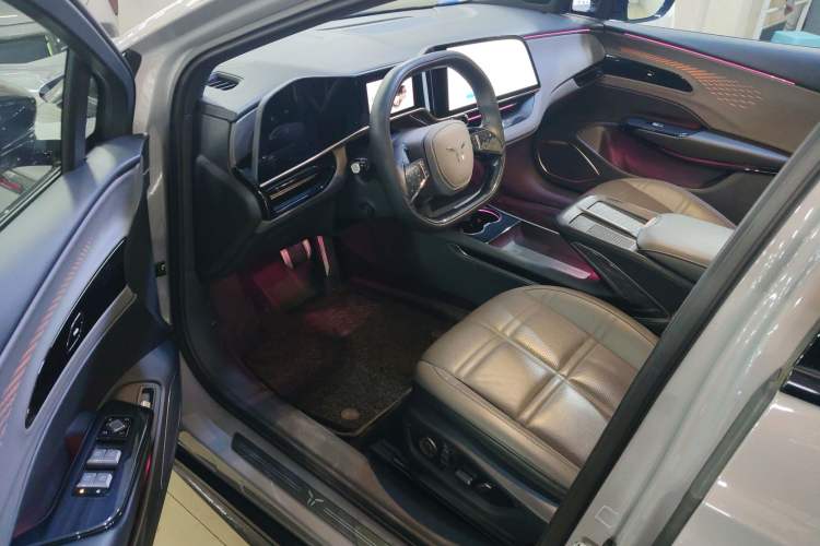 Used Hongqi EH7 2024 760 Pro+ Four-Wheel Drive Version Driver Seat