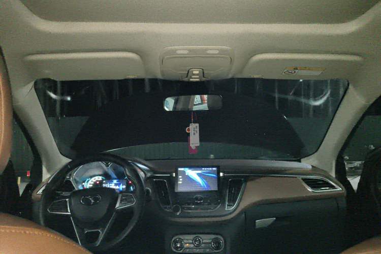 Used Soueast DX7 2015 1.5T Automatic Prestige Model