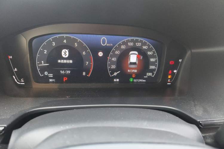 Used Honda Breeze 2023 240TURBO Two-Wheel-Drive Luxury Edition 5 Seats Odometer Close Up