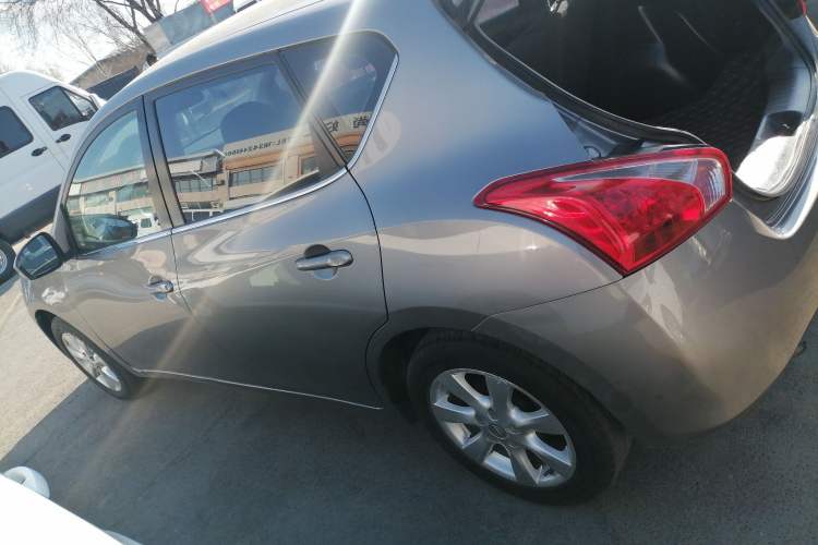 Used Nissan Tiida 2014 1.6L CVT Comfort Model
