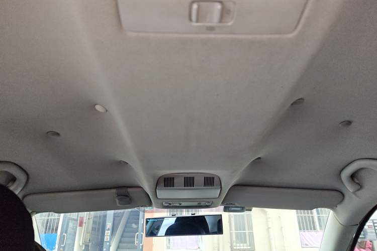 Used Skoda Octavia 2013 1.6L Manual Yijie Edition Headliner