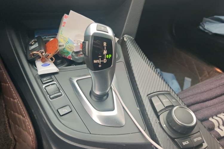 Used BMW 3 Series 2017 318Li Fashion Model Gear Lever