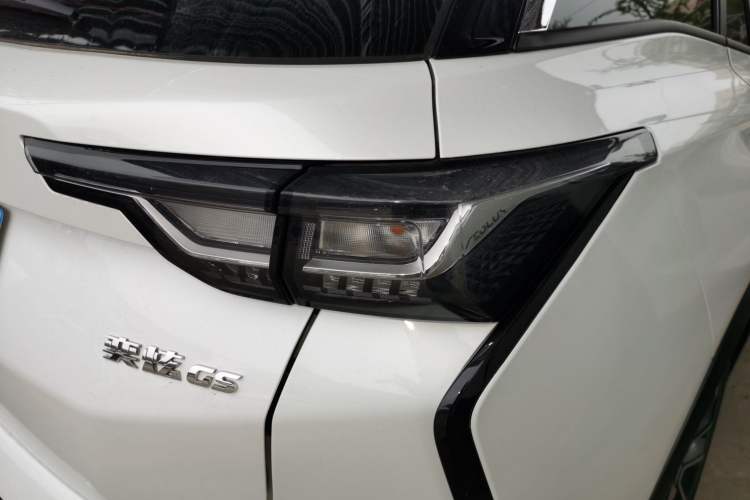 Used Dongfeng Aeolus Yixuan GS 2023 Mach Edition 1.5L Automatic Wealth Creation Version Right Rear Taillight