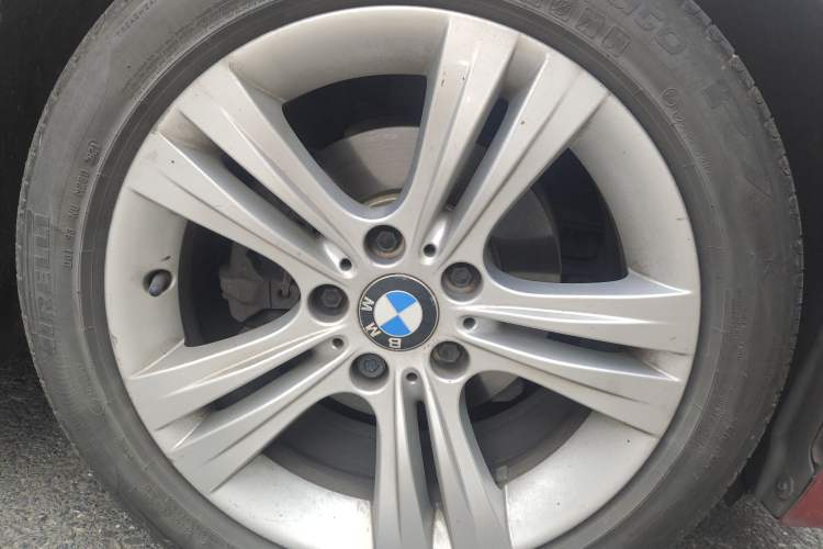 Used BMW 3 Series 2013 320i Sport Design Package
