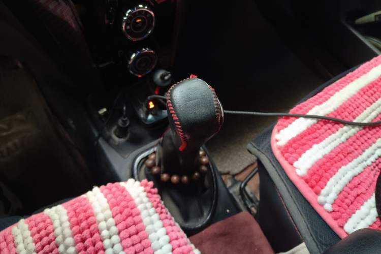 Used Jinbei Zhishang S30 2014 1.5L Manual Elite Model Gear Lever