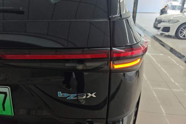 Used Toyota BZ 3X 2025 520 Pro Right Rear Taillight