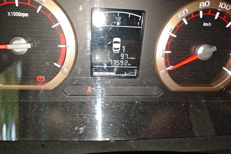 Used FORTHING Lingzhi 2018 M5L 1.6L 7-Seater Luxury Model