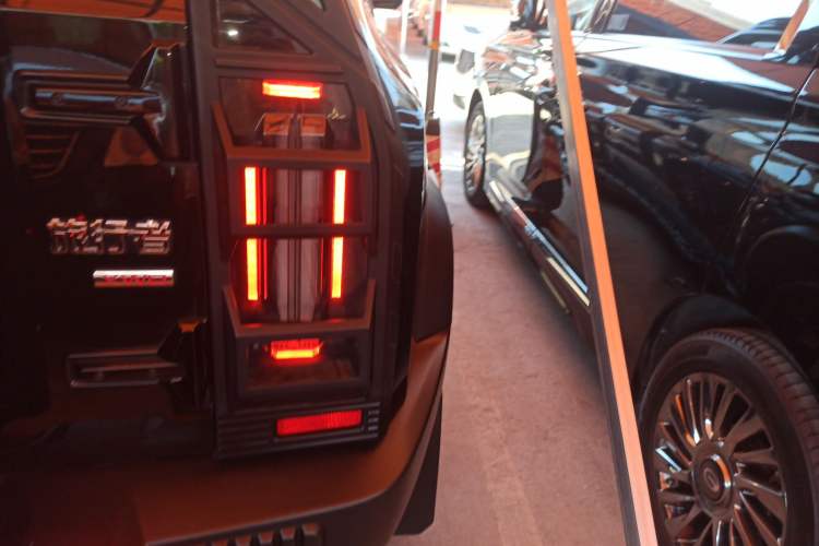 Used JETOUR Traveler 2023 2.0T All-Wheel-Drive Crosser