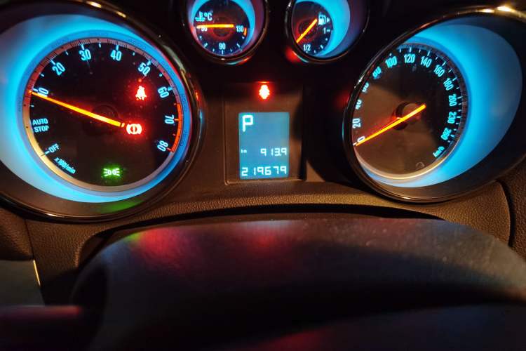 Used Buick Encore 2015 1.4T Automatic Two-Wheel Drive Urban Elite Version