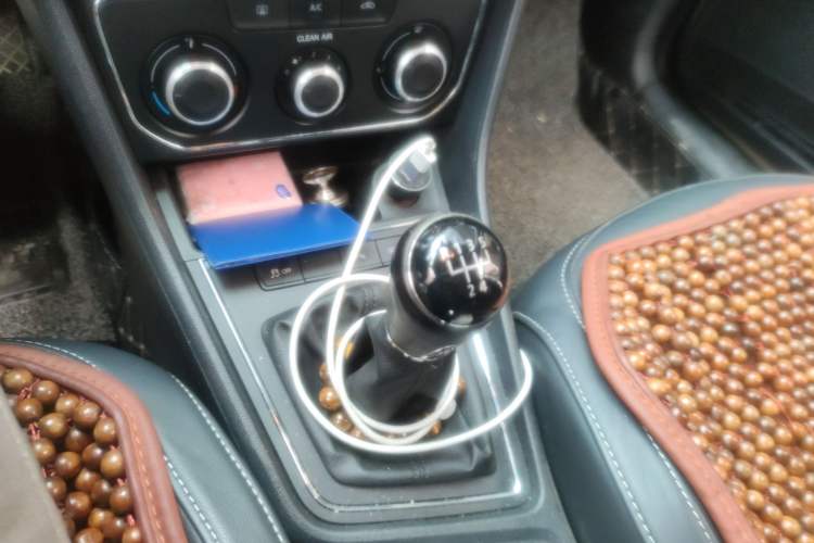 Used Volkswagen Lavida 2015 1.6L Manual Comfort Edition
