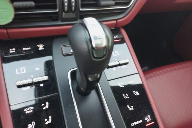 Used Porsche Macan 2023 Macan S 2.9T
