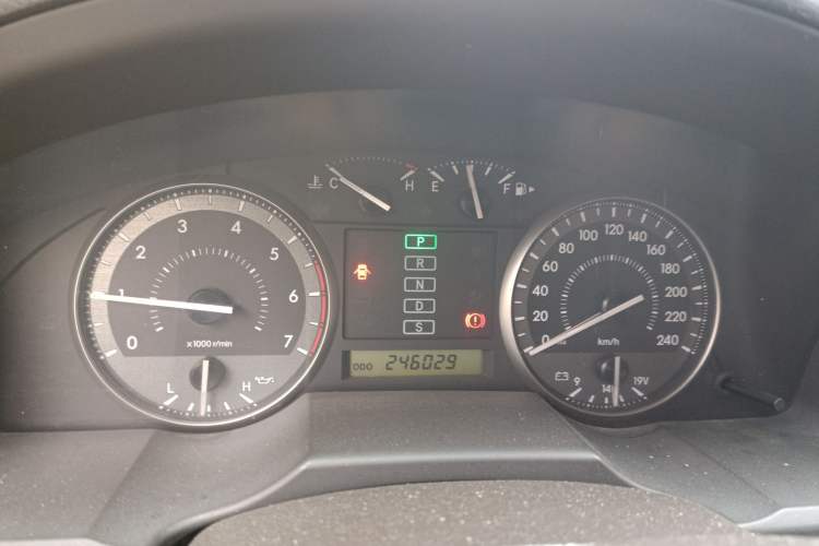 Used Toyota Land Cruiser 2010 4.0L Automatic VX
