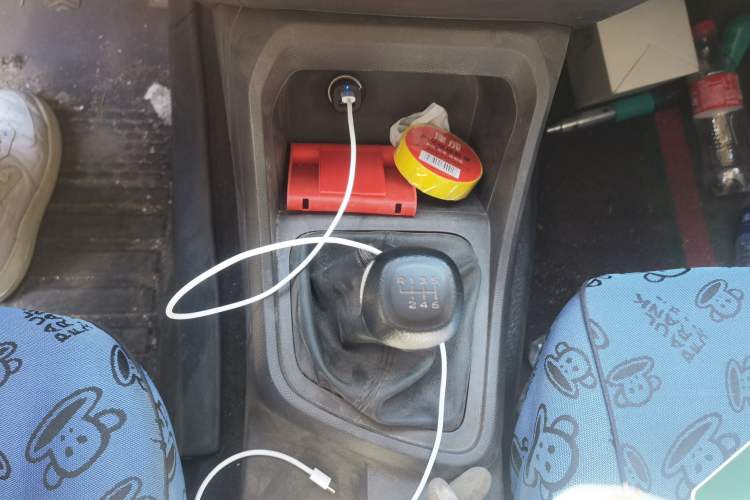 Used Wuling Hongguang V 2022 1.5L Jingqu Version Hydraulic Power Steering LAR Gear Lever