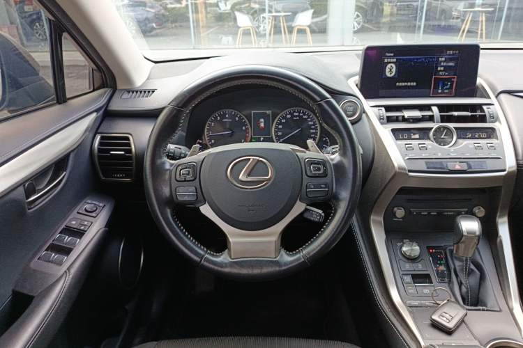 Used Lexus NX 2020 200 Front-Wheel Drive Freeline Edition China VI Standard Steering Wheel