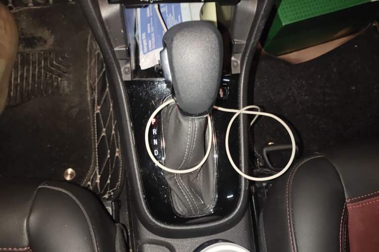 Used Buick Encore 2016 18T Automatic Two-Wheel Drive Urban Elite Model Gear Lever